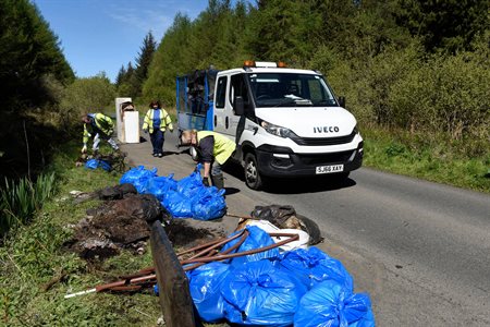 Report fly-tipping